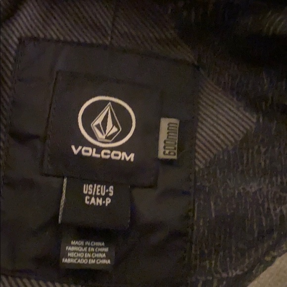 Volcom all black winter coat size small - Picture 5 of 6